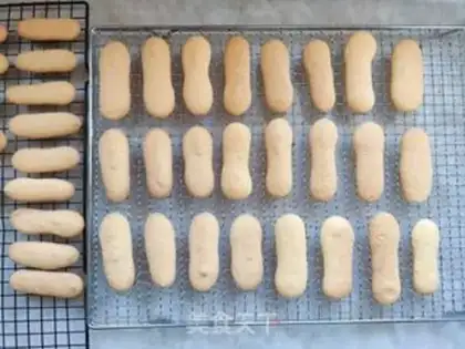 Make Cat claw finger crackers step 10