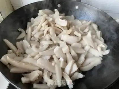 Make The radish greasy pork dumpling step 1