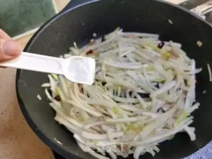 Make I used to make cabbage step 5