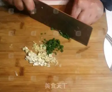Make The pan base spicy step 2
