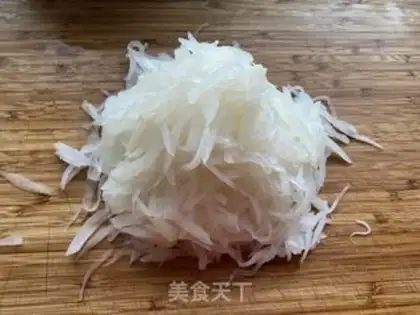 Make The radish greasy pork dumpling step 9