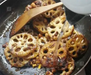 Make The pan base spicy step 7