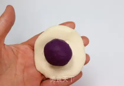 Make Spaghetti buns step 8