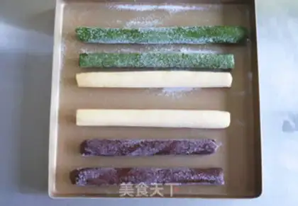 Make Red three-coloured salad step 11