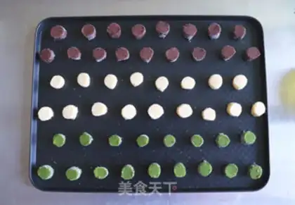 Make Red three-coloured salad step 12