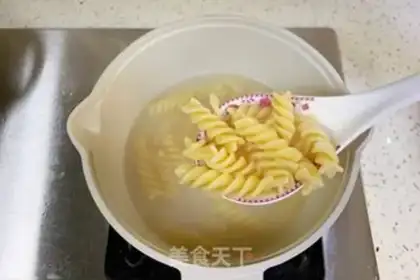 Make Shrimp pasta salad step 2