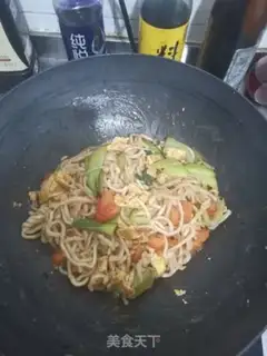 Make Tomato egg noodles step 5