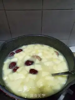 Make Black sugar apples, apple dates, rice porridge step 5