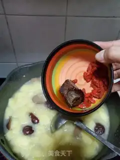 Make Black sugar apples, apple dates, rice porridge step 6