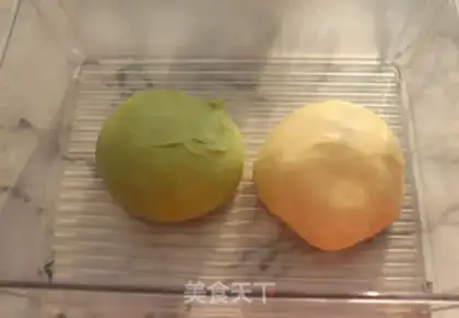 Make Smash the tea and cream with two-coloured toast step 4
