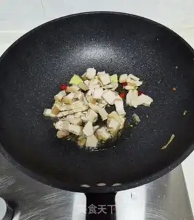 Make Garlic sprouts step 5