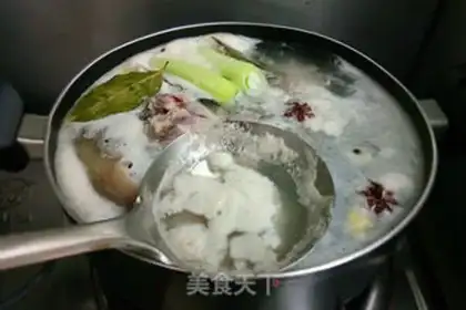 Make Salt-water elbow step 7