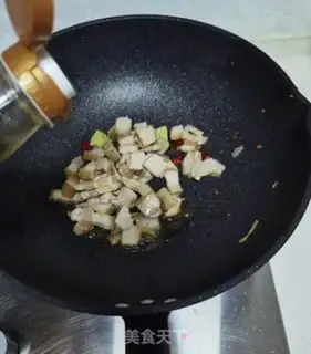 Make Garlic sprouts step 6
