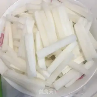 Make Five flowers and radish step 0