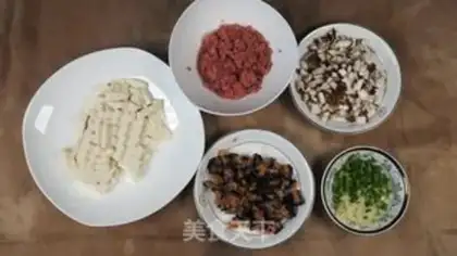Make Sea cucumber veal step 1