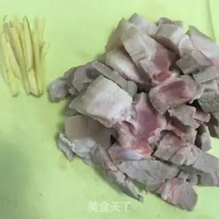 Make Five flowers and radish step 1