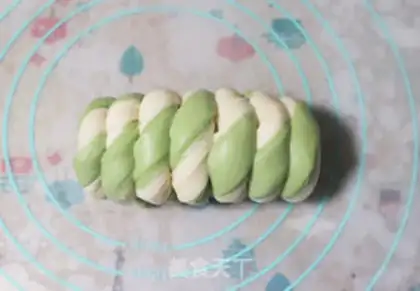 Make Garlic sprouts step 9