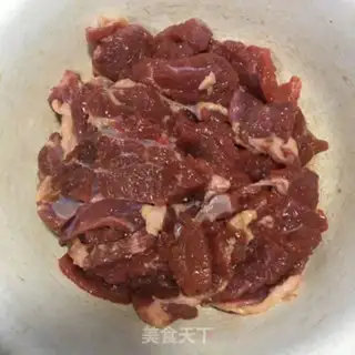 Make Roach beef step 0