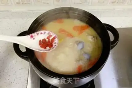 Make Corn carrot bone soup step 6
