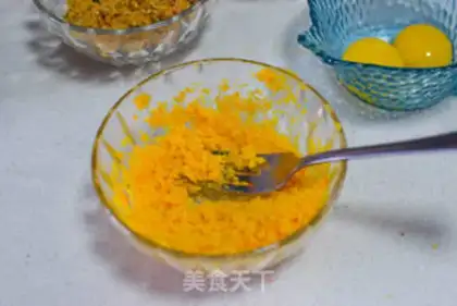 Make The salty yolk pine cake step 6