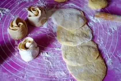 Make Pumpkin hair rolls step 5