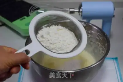 Make The salty yolk pine cake step 9