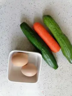 Make cucumber fried eggs step 0