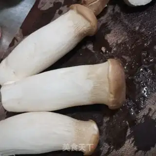 Make Red chicken leg mushrooms step 0