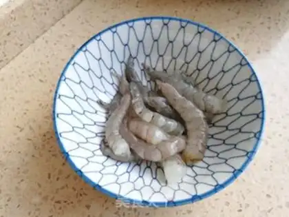 Make Quail rice with fat shrimp step 3