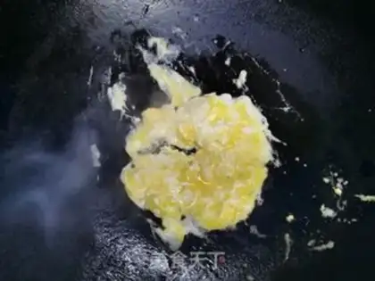 Make Snowball egg rice step 1
