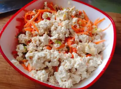Make Blow up carrot balls step 3