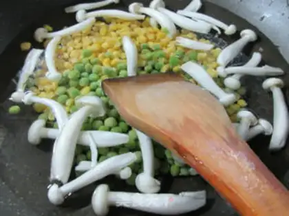 Make Three-colour shrimp step 3