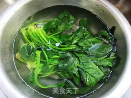 Make Little pecan spinach step 2