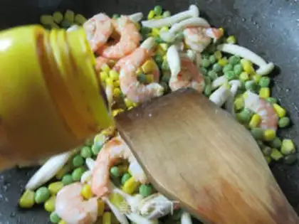 Make Three-colour shrimp step 7