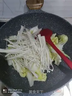 Make Gold-cream mushroom veggie step 4