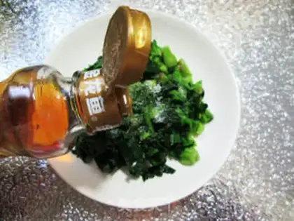 Make Little pecan spinach step 6
