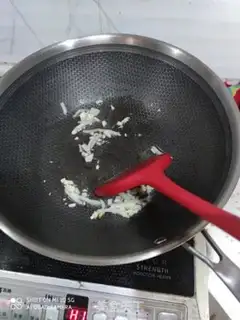 Make Scramble mushrooms step 4