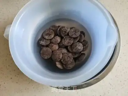 Make Homemade chocolate chips step 0