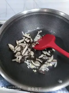 Make Scramble mushrooms step 5