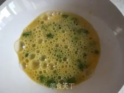 Make Onion fried eggs step 3