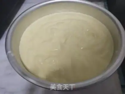 Make Happy girl cartoon cream cake step 1