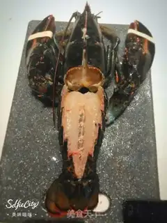 Make Garlic Boston lobster step 5