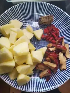 Make Apple dates step 1