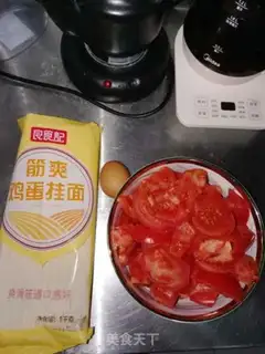 Make Tomato egg noodles step 0