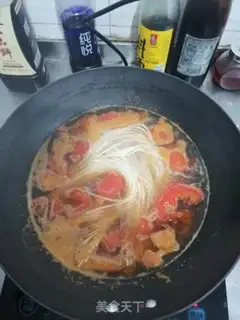 Make Tomato egg noodles step 2