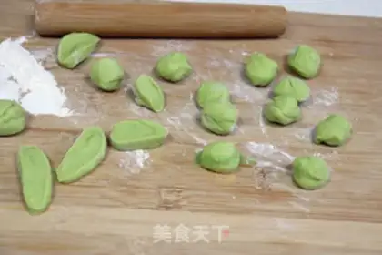 Make Spinach dumplings step 2