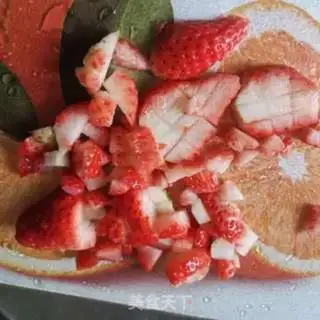 Make Strawberry pie step 1