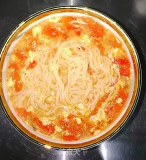 Make Tomato egg noodles step 4