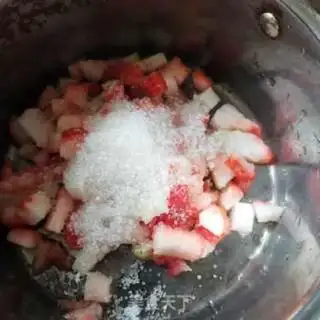 Make Strawberry pie step 2