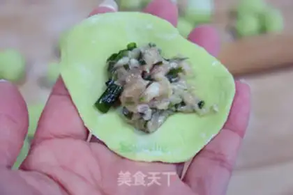 Make Spinach dumplings step 5